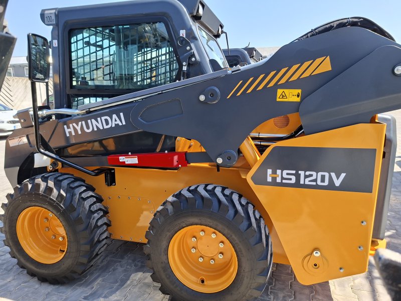 Hyundai HS120V*00469