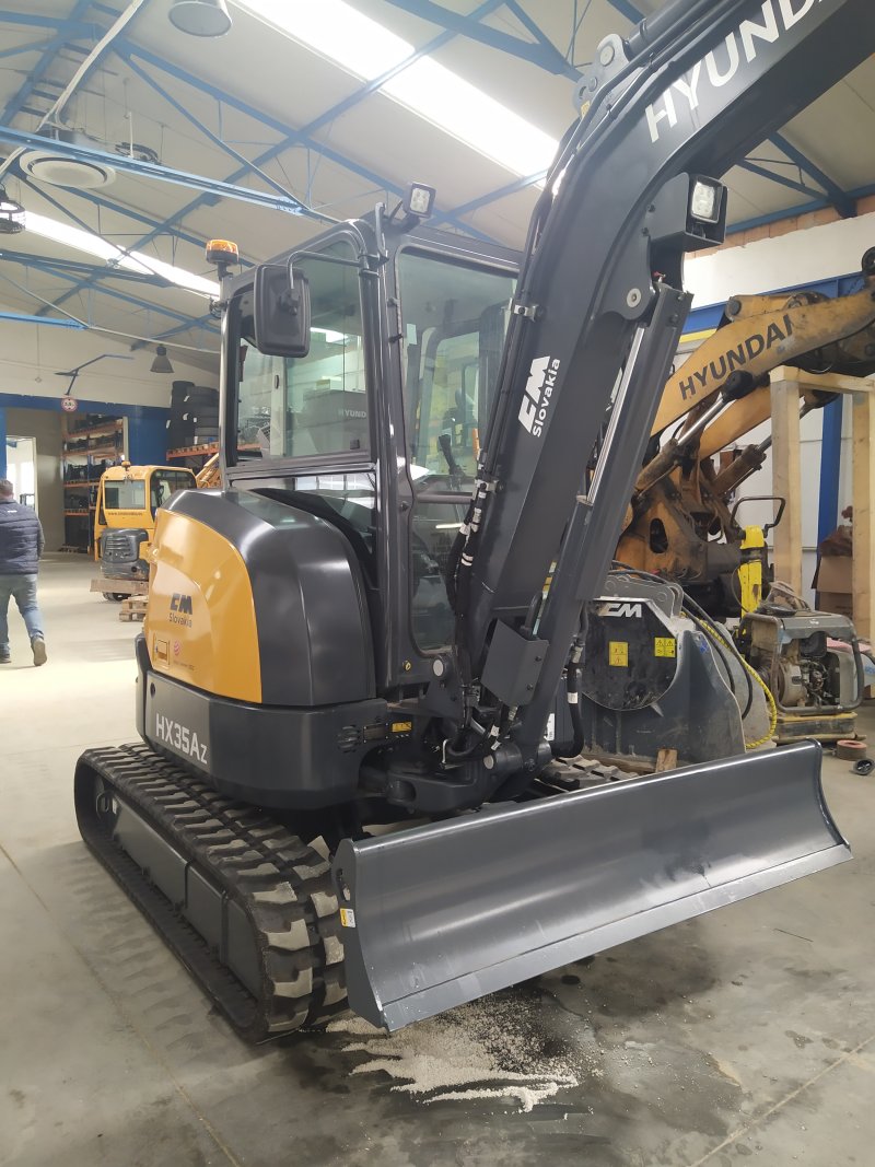 Hyundai HX35AZ*40014