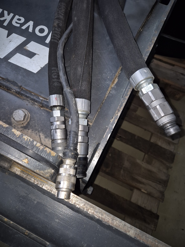 20251126_084043_resized