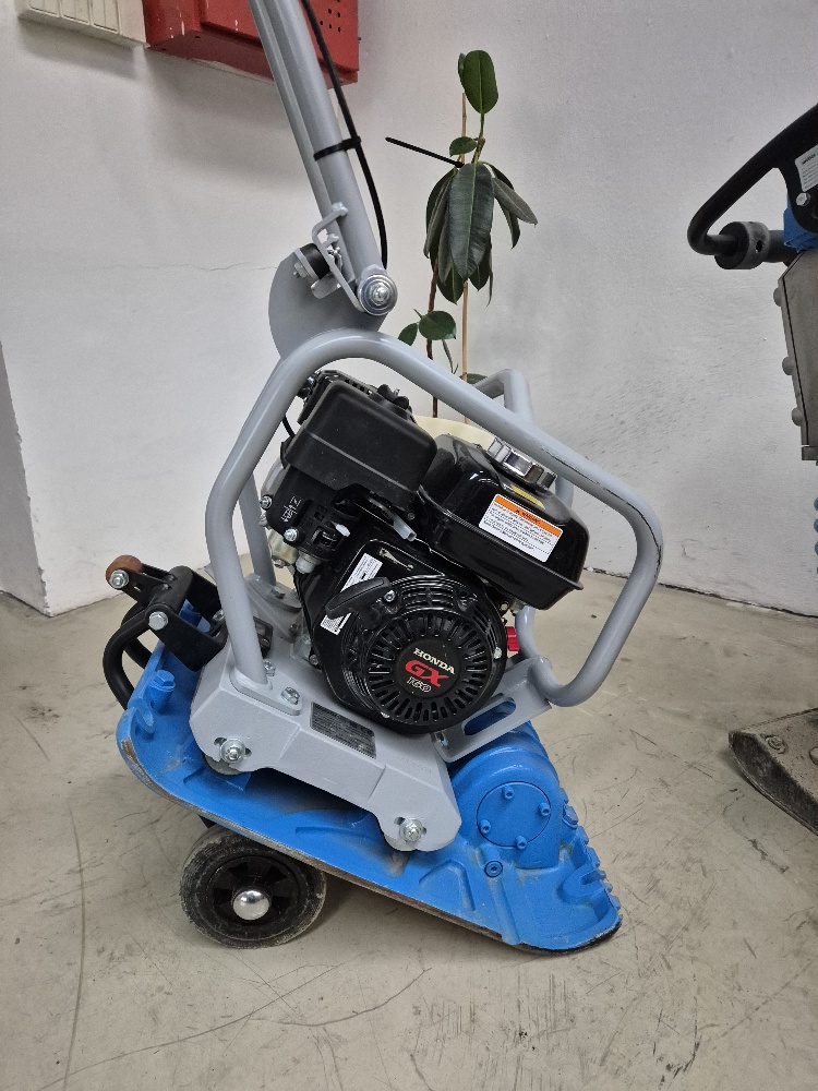 20251126_090041_resized