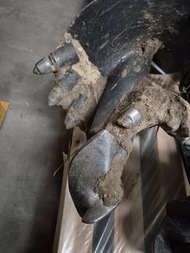 20251126_091900_resized