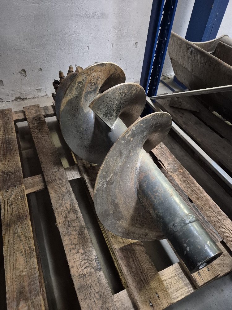 20251126_091919_resized